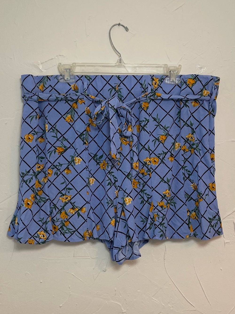 Forever 21 Plus Blue Floral Shorts with Orange Flower Print | Flowy Summer